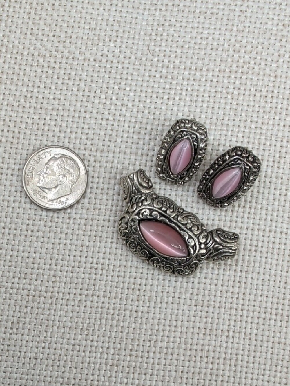 Vintage Silver Tone Pink Cat's Eye Pendant & Earring Set Demi Parure - Picture 8 of 17